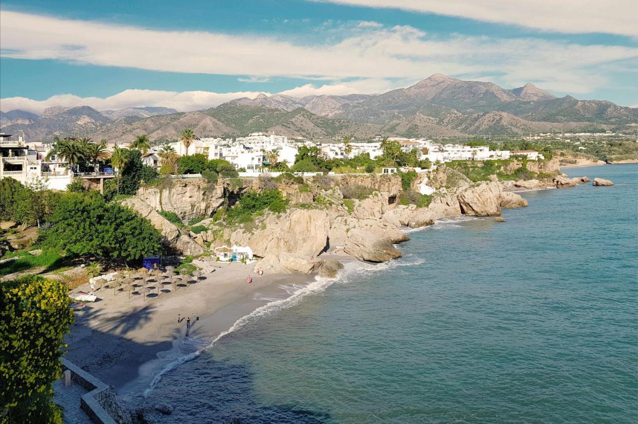 Cosy Apartment In Verano Azul Nerja Luaran gambar