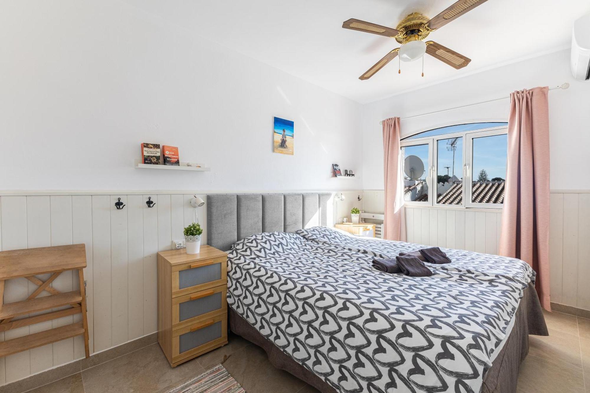 Cosy Apartment In Verano Azul Nerja Luaran gambar