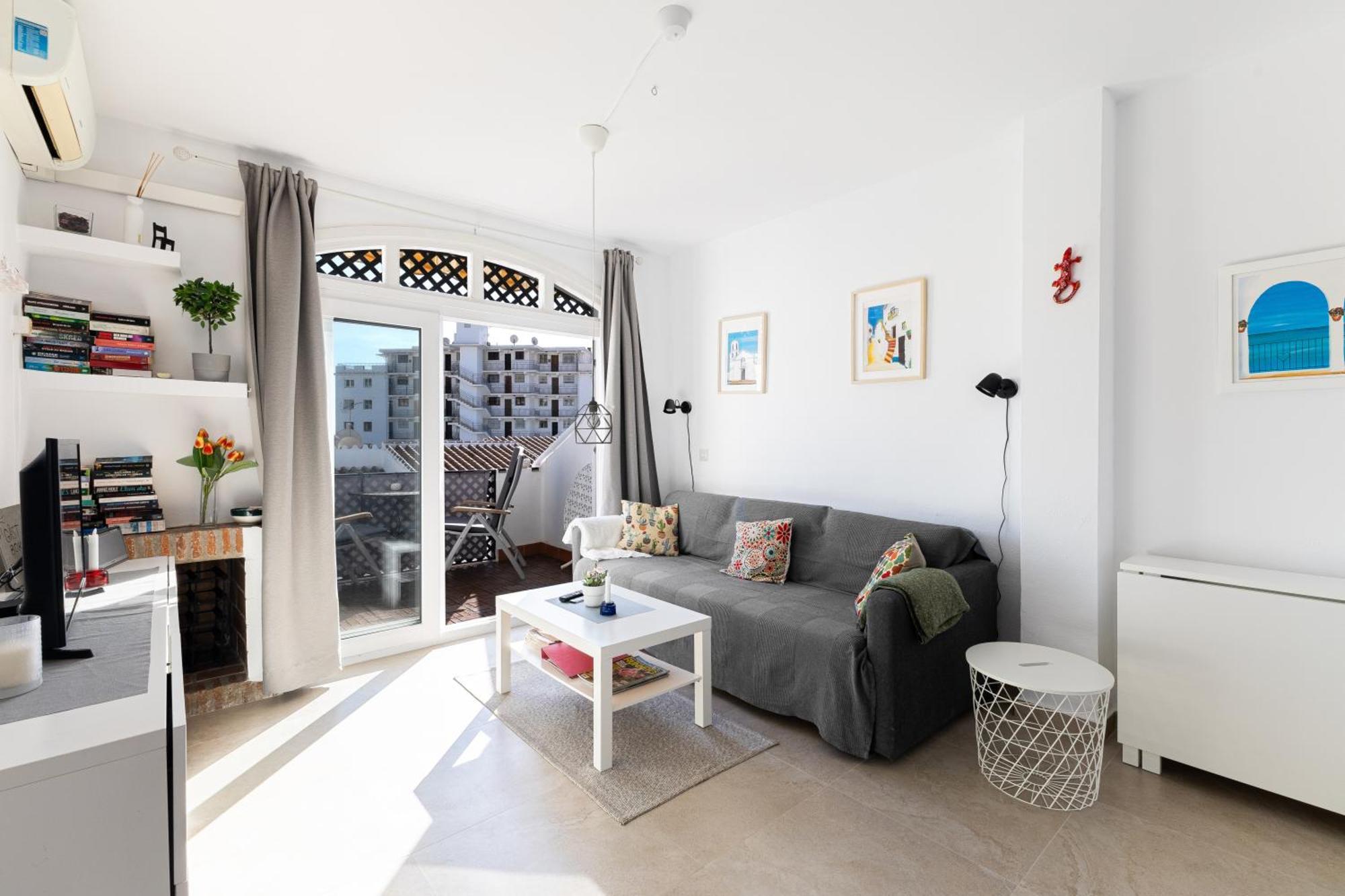 Cosy Apartment In Verano Azul Nerja Luaran gambar